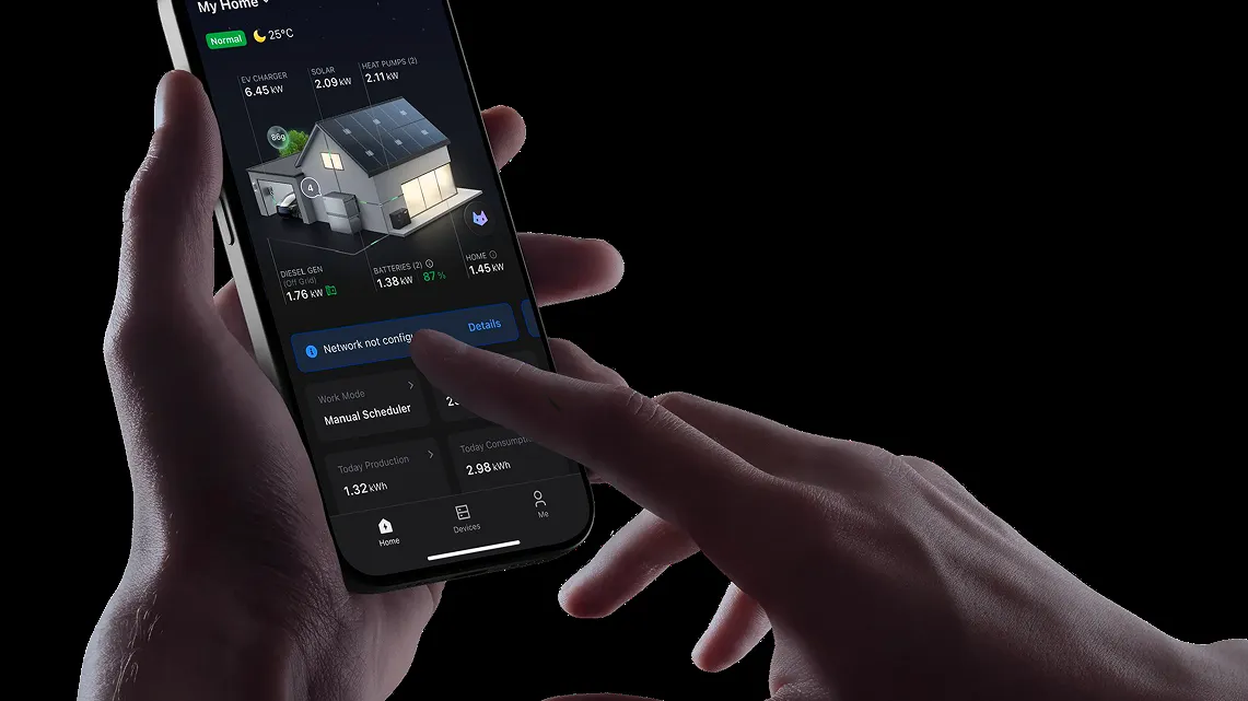The Fox ESS Cloud app showing live energy flow between solar panels, battery, house and grid